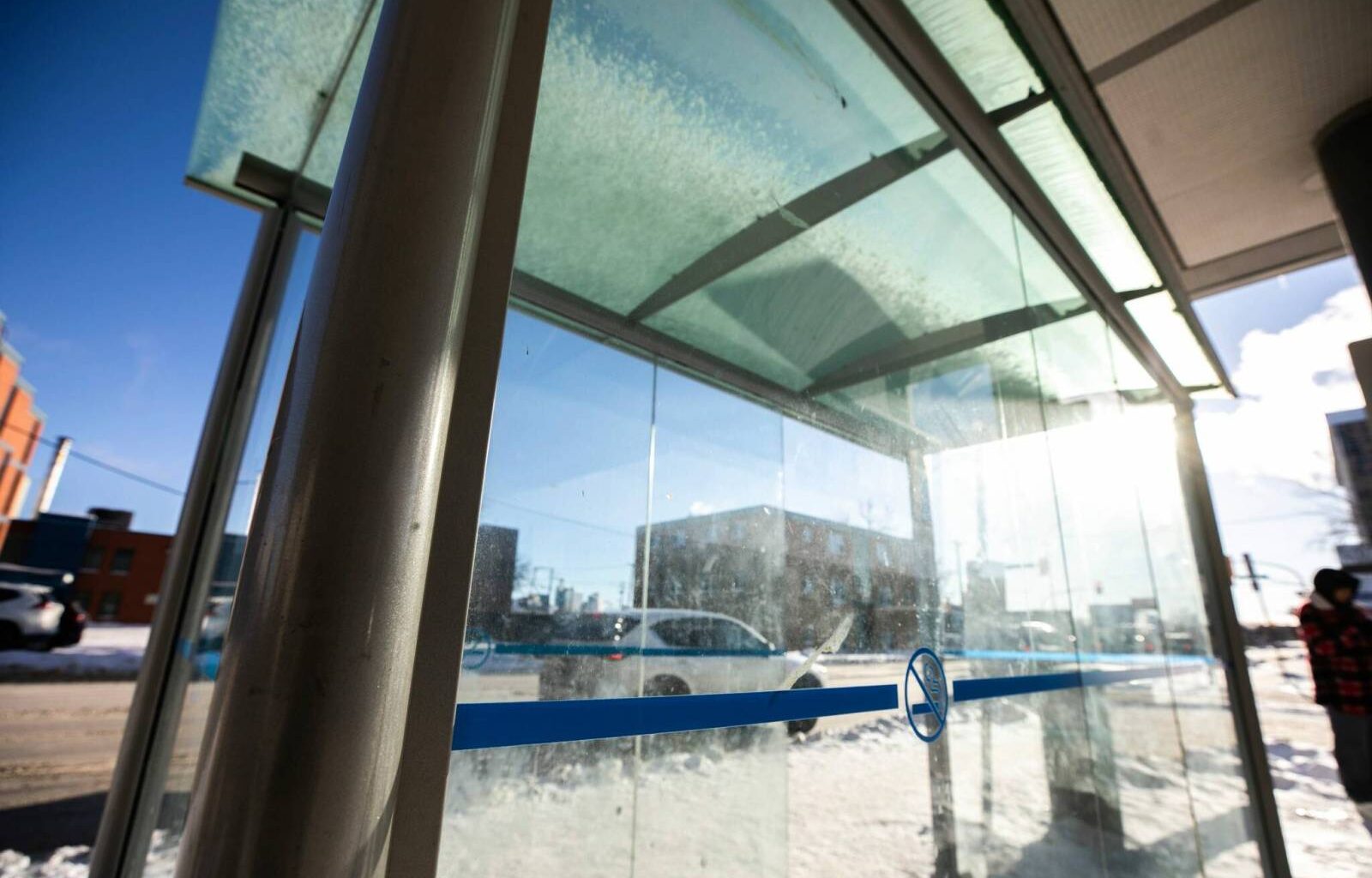 City replacing more bus shelter glass with polycarbonate panels after successful pilot – Winnipeg Free Press