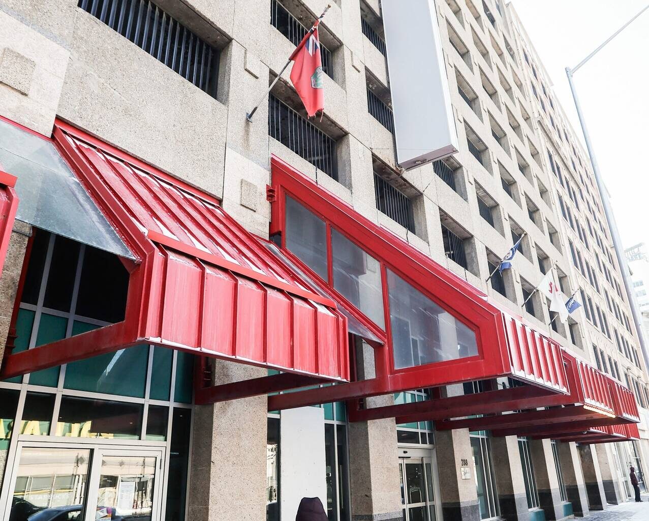Man in security incident charged again – Winnipeg Free Press