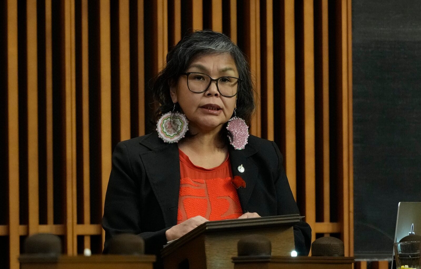 Nunavut MP Lori Idlout crosses floor from NDP to Liberals – Winnipeg Free Press