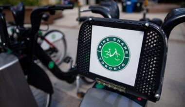 Bike Share Toronto adding more e-bikes, charging docks as demand goes up