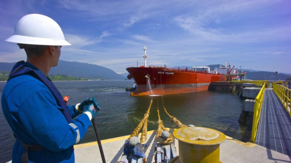 Reliable West Coast shipments of Alberta heavy oil emerge as lifeline for Asian refiners – Hormuz disruption underscores the strategic value of Canada’s stable oil supply