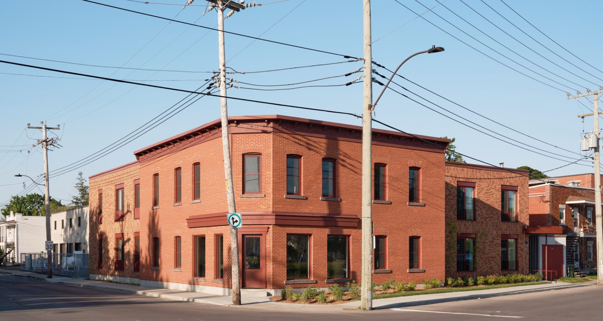 Place Tenaquip - Affordable Housing Units / L. McComber