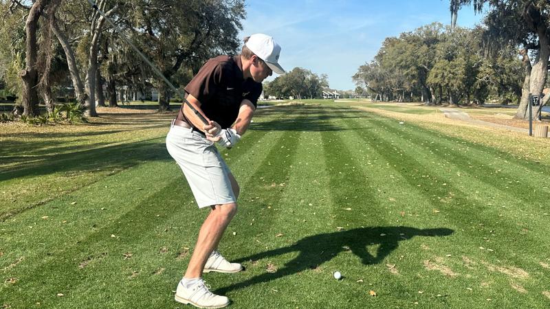 Beacons Climb Leaderboard on Day 2 at Peoples Golf Championship