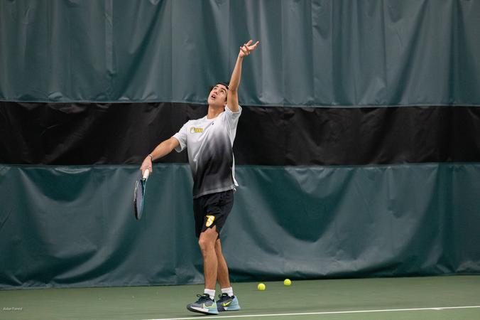 Men’s Tennis Stays Hot; Outlasts Sacred Heart