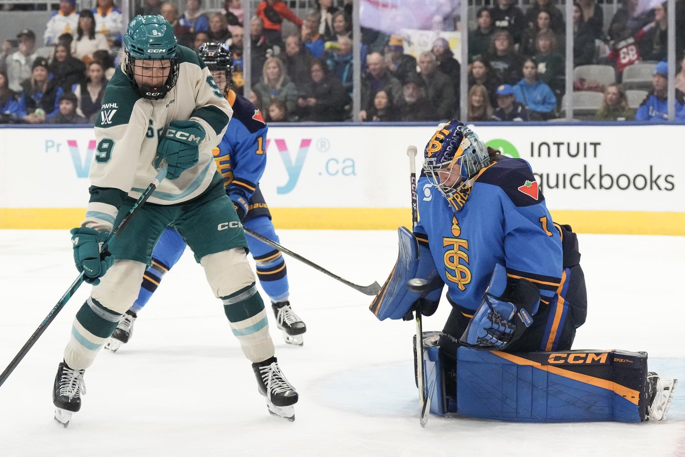 Kirk stops 33 shots to lead Toronto Sceptres to 2-0 win over Seattle Torrent