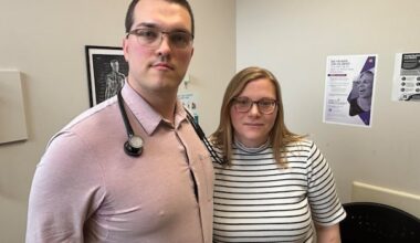 Back to the fax? Doctors say Ottawa's plans to axe prescription software leaves them in limbo