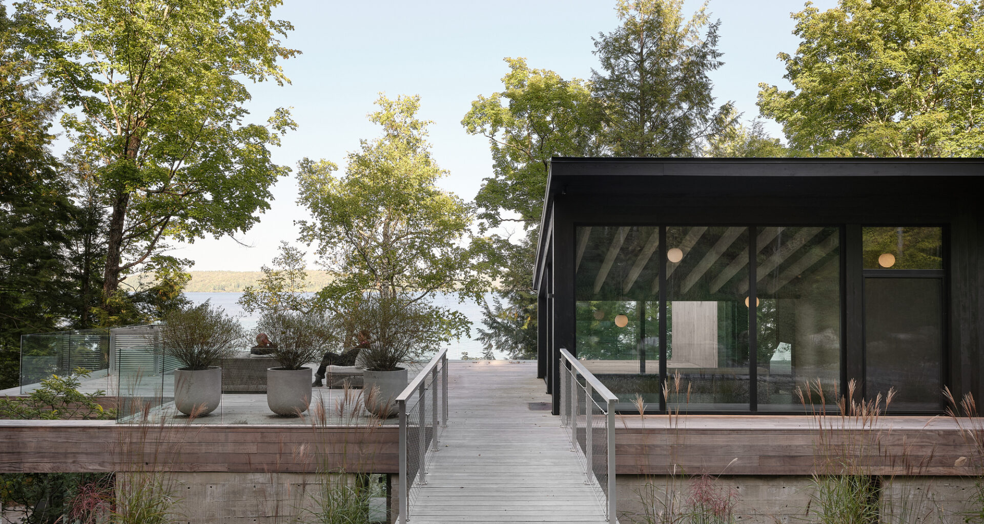 Counter-Slope House / YH2 Architecture