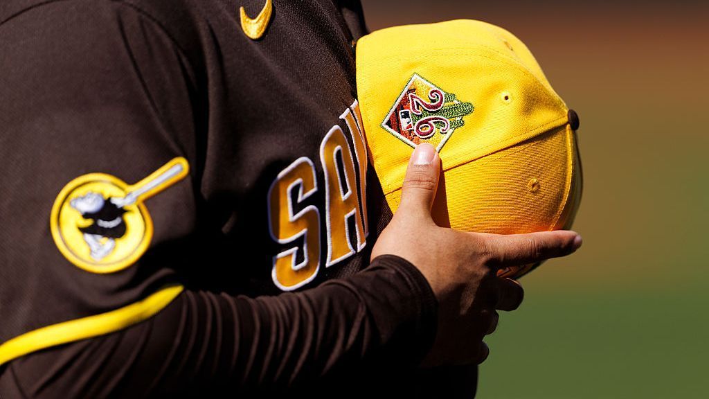 Record heat forces Cactus League schedule tweak to evenings