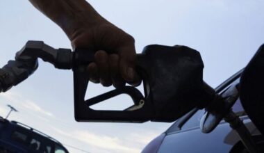 Gas prices surpass $2 per litre in Vancouver — and they’ll continue to climb this week: analyst