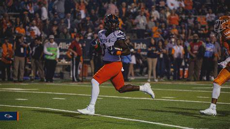 DL Brandon Bowen Signs With The Hamilton Tiger-Cats