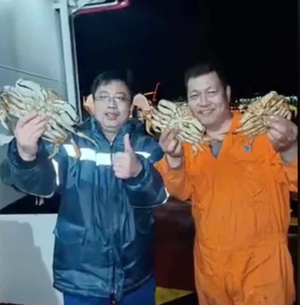 Sailors visiting Vancouver brag of catching hundreds of crabs, investigation underway