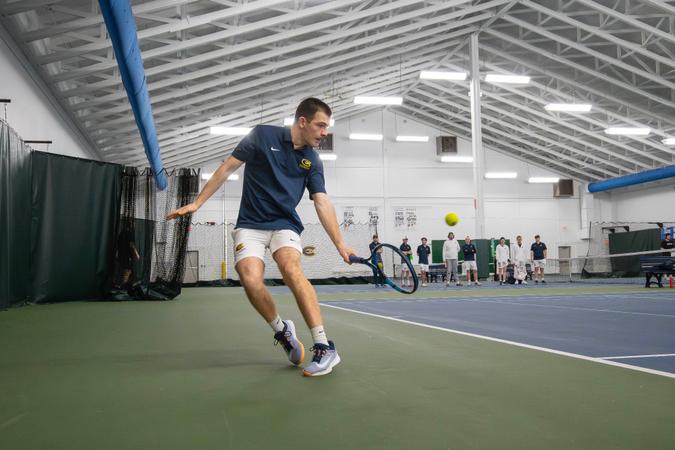 Men's Tennis Win Both Matches Tuesday