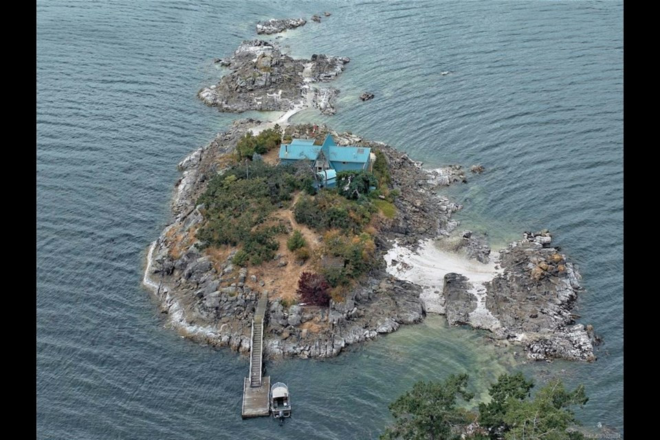 Private island 50 km from Vancouver discounted, now selling for under $1M