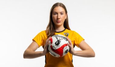 Women's soccer announce commitment of impact centerback Elana Kressock