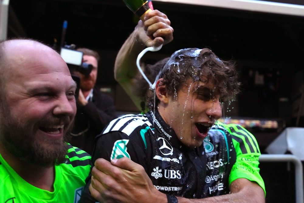 Nieuwe regels schudden de kaarten en creëren nieuwe winnaars en verliezers. Vaak profiteren de nieuwere coureurs.