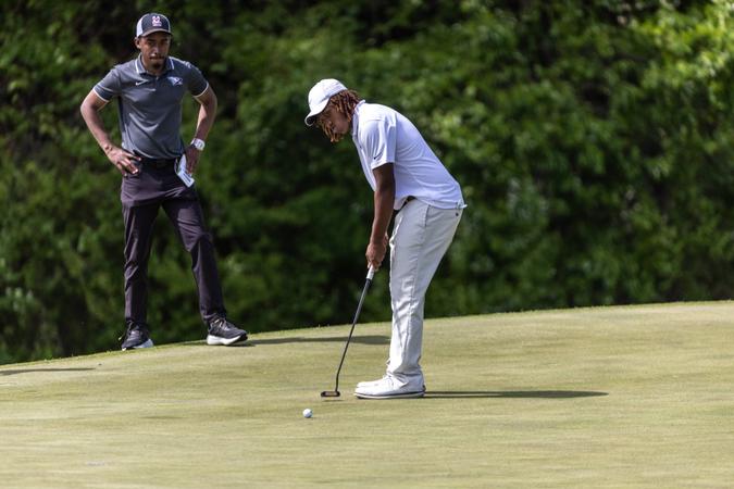 Hutchison Earns NEC Weekly Golf Award