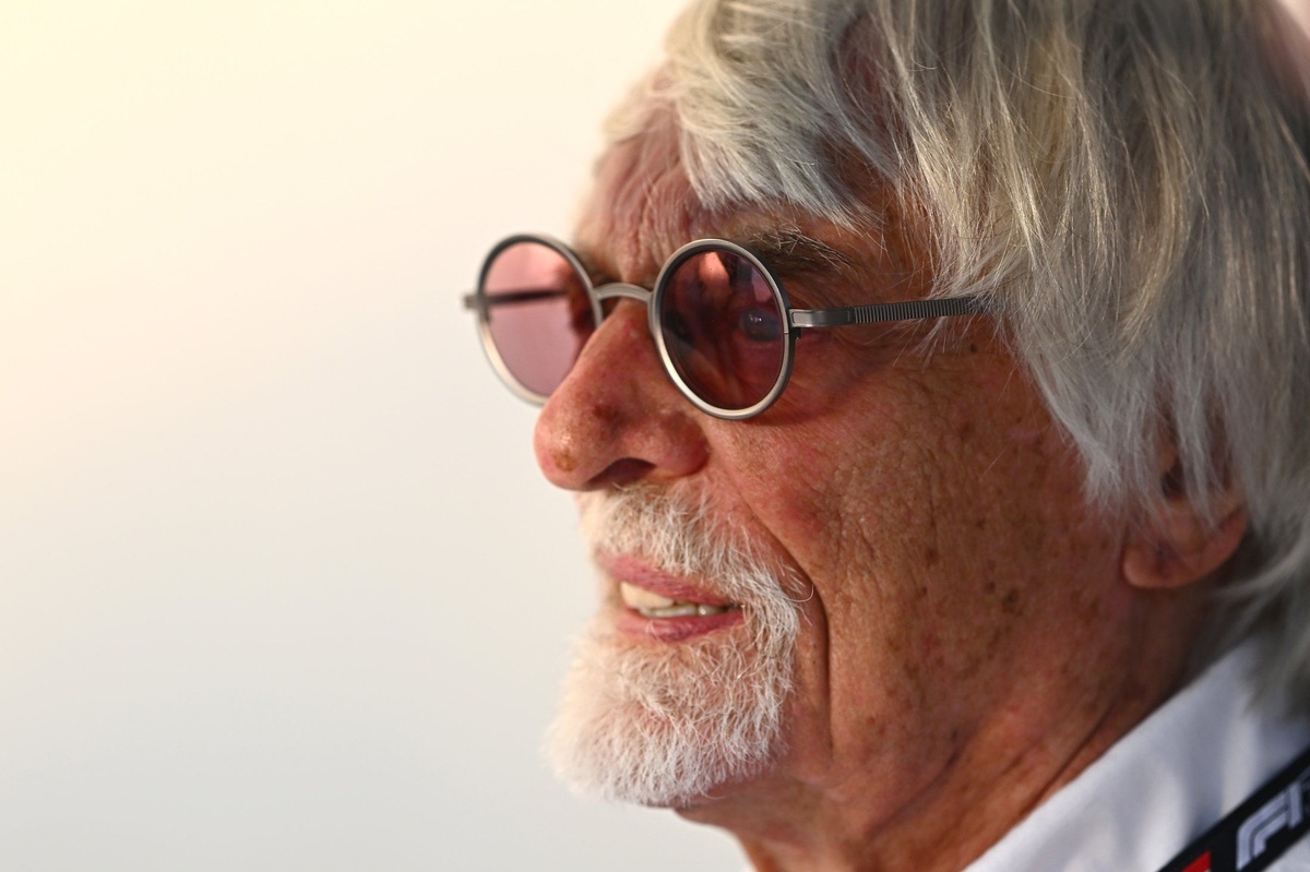 Tony Blair under fire again over links with Ecclestone