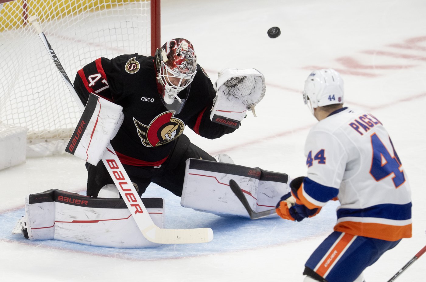 Tkachuk scores winner with 11.1 seconds left to play as Senators edge Islanders 3-2