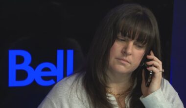 Customers complain about long wait times, multiple calls to resolve issues with Rogers, Telus and Bell