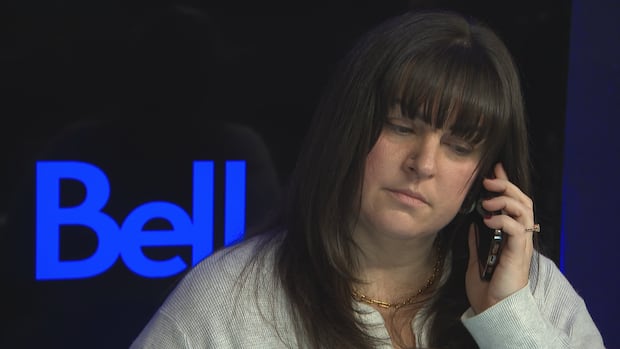 Customers complain about long wait times, multiple calls to resolve issues with Rogers, Telus and Bell