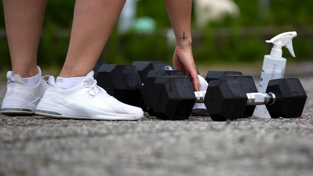 'Extreme' workouts drive spike in 'rhabdo' cases among young N.L. women, says doctor