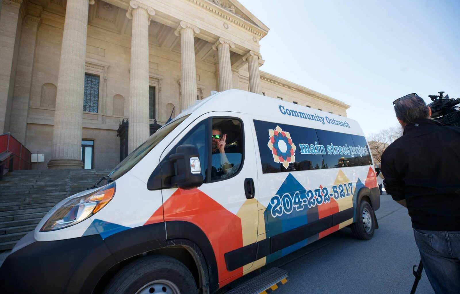 City extends Main Street Project mobile-outreach contract – Winnipeg Free Press