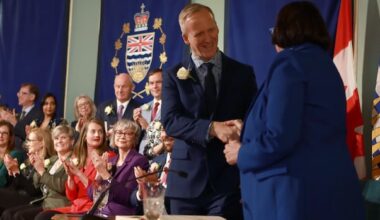 B.C. NDP government fires back after Greens accuse AI minister of conflict over investments