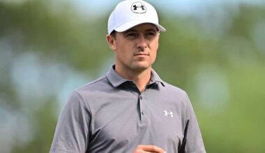 'Extremely frustrated' Jordan Spieth contending at Valspar Championship despite rocky finish
