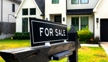 Finance expert says record debt is locking young Americans out of housing