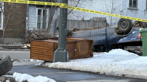 62-year-old dies after crash involving multiple vehicles in Quebec City