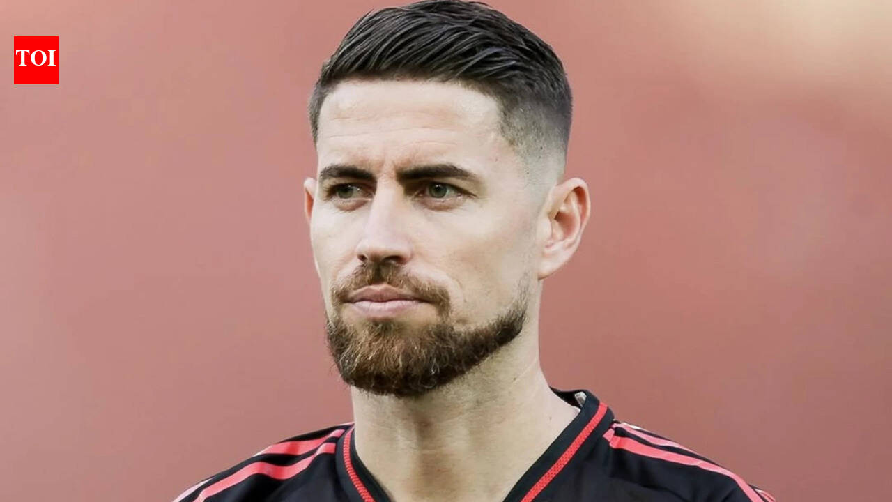 Chappell Roan: Soccer star Jorginho Frello slams Chappell Roan, says she ‘doesn’t deserve’ fans’ affection after daughter’s upsetting encounter | English Movie News