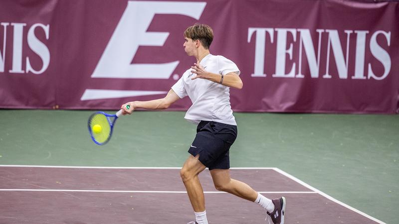 Men’s Tennis Falls at No. 13 Vanderbilt