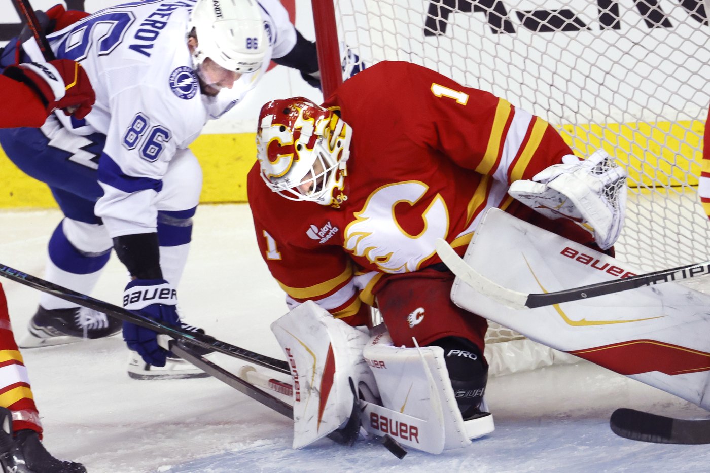 Hot Flames shut down Lightning’s flashy stars in 4-3 OT win
