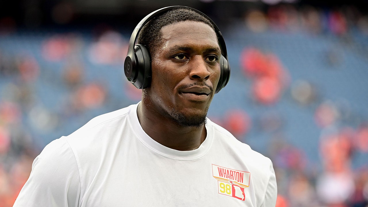 NFL news: Panthers' Tershawn Wharton says brother died by suicide