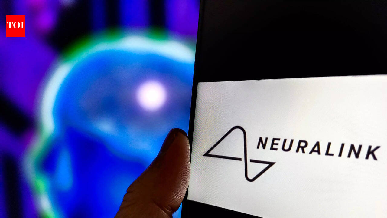 Neuralink Brain Chip : First human patient with Elon Musk's Neuralink brain chip Noland Arbaugh shares 100 days update; says: 100 days in and I already can’t ... |