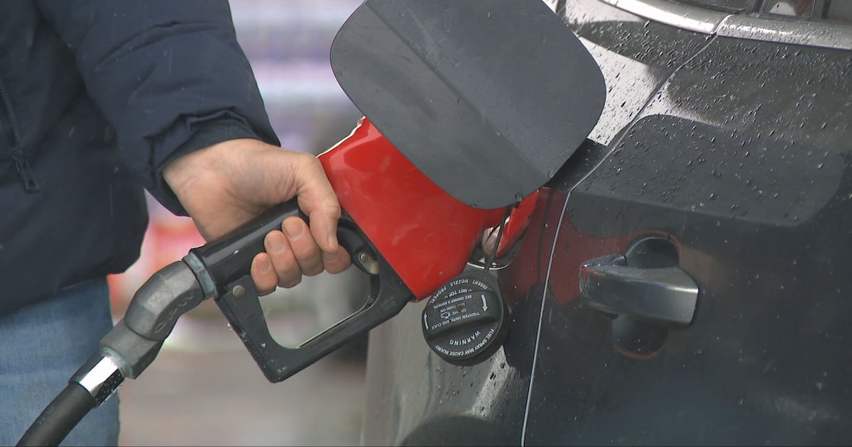Lower gas prices on the horizon: Expert - CTV News