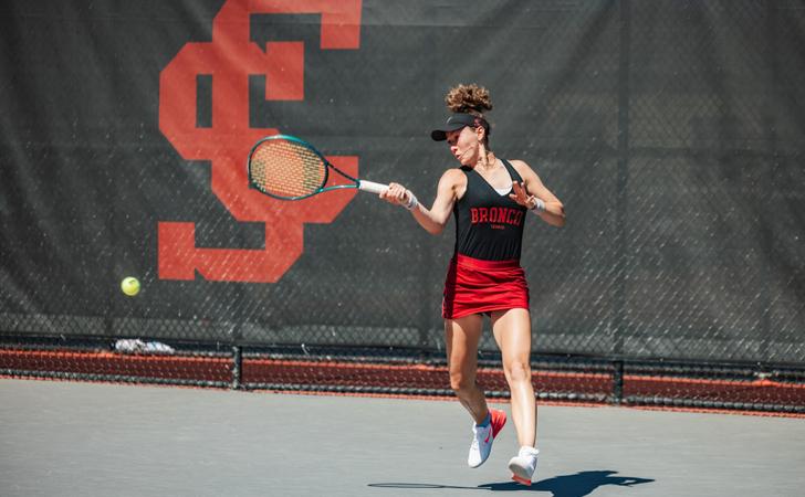 Women's Tennis Defeats UCSD 4-2