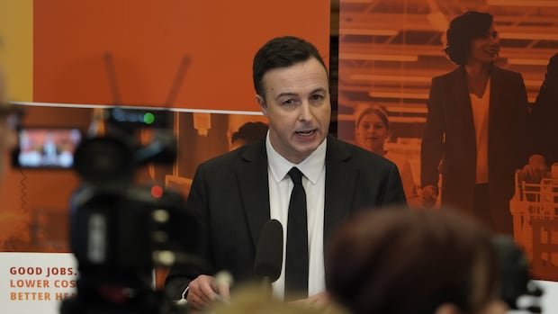 Manitoba budget banks on federal funds to slash deficit