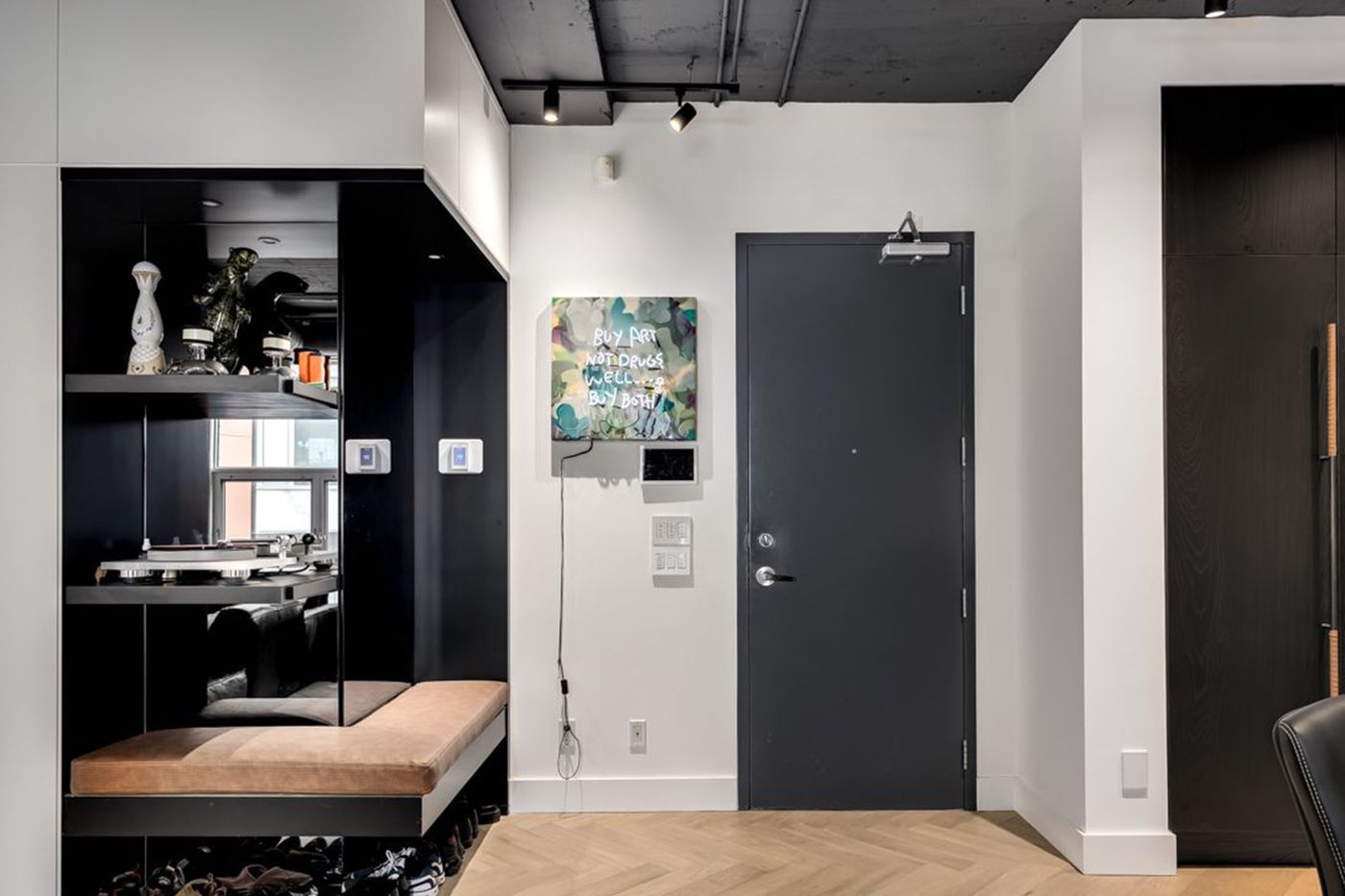 201-113 Dupont Street Toronto