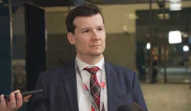 Calgary mayor says no city council members targeted in corruption probe, but information not sourced from RCMP