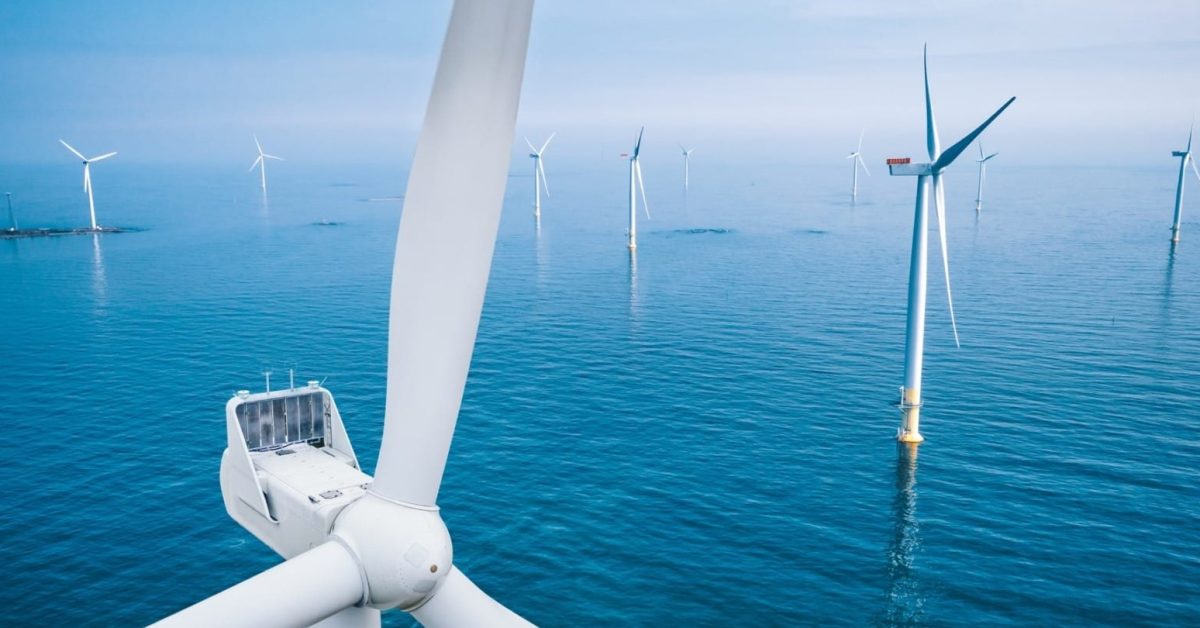 EIA: New solar, wind + storage capacity will swamp fossil fuels in 2026