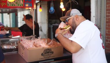 Baseball stadiums debut home-run foods for MLB Opening Day across US