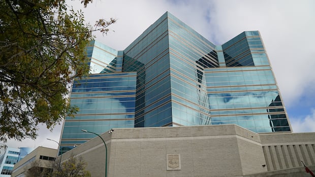 Man, 25, dies at Winnipeg Remand Centre