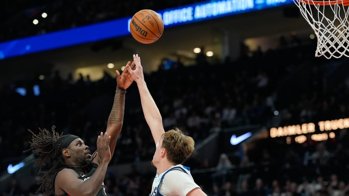 Bagley scores 26 points and Mavericks snap a 5-game skid in a 100-93 win against Trail Blazers