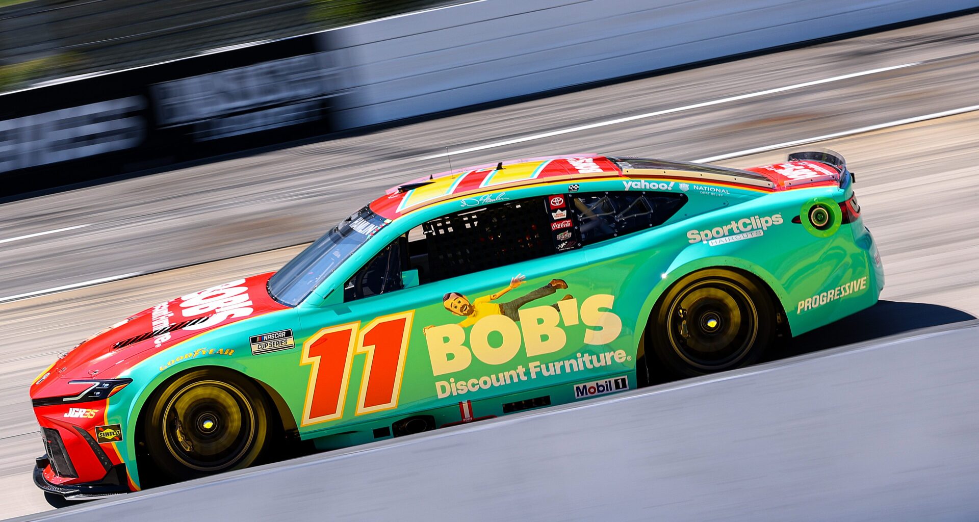 Denny Hamlin Wins 5th Martinsville Pole, Byron Front Row