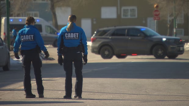 Sections of Main Street, Dufferin Avenue closed after collision, Winnipeg police say