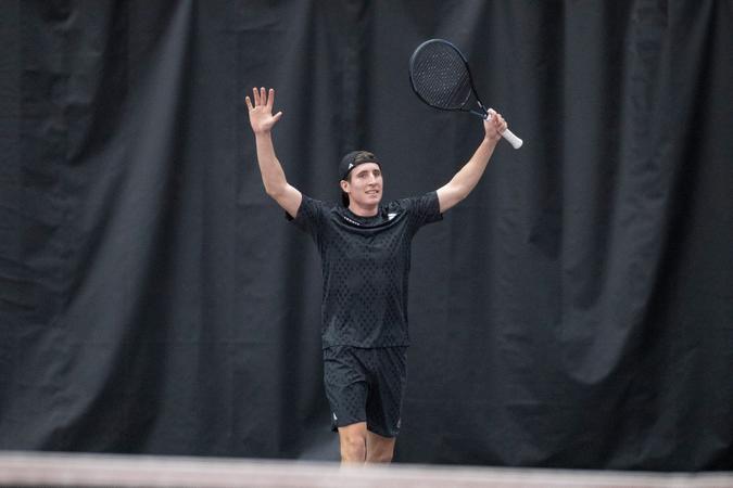Huskies Roll Past UIC for Season Sweep, Down Judson