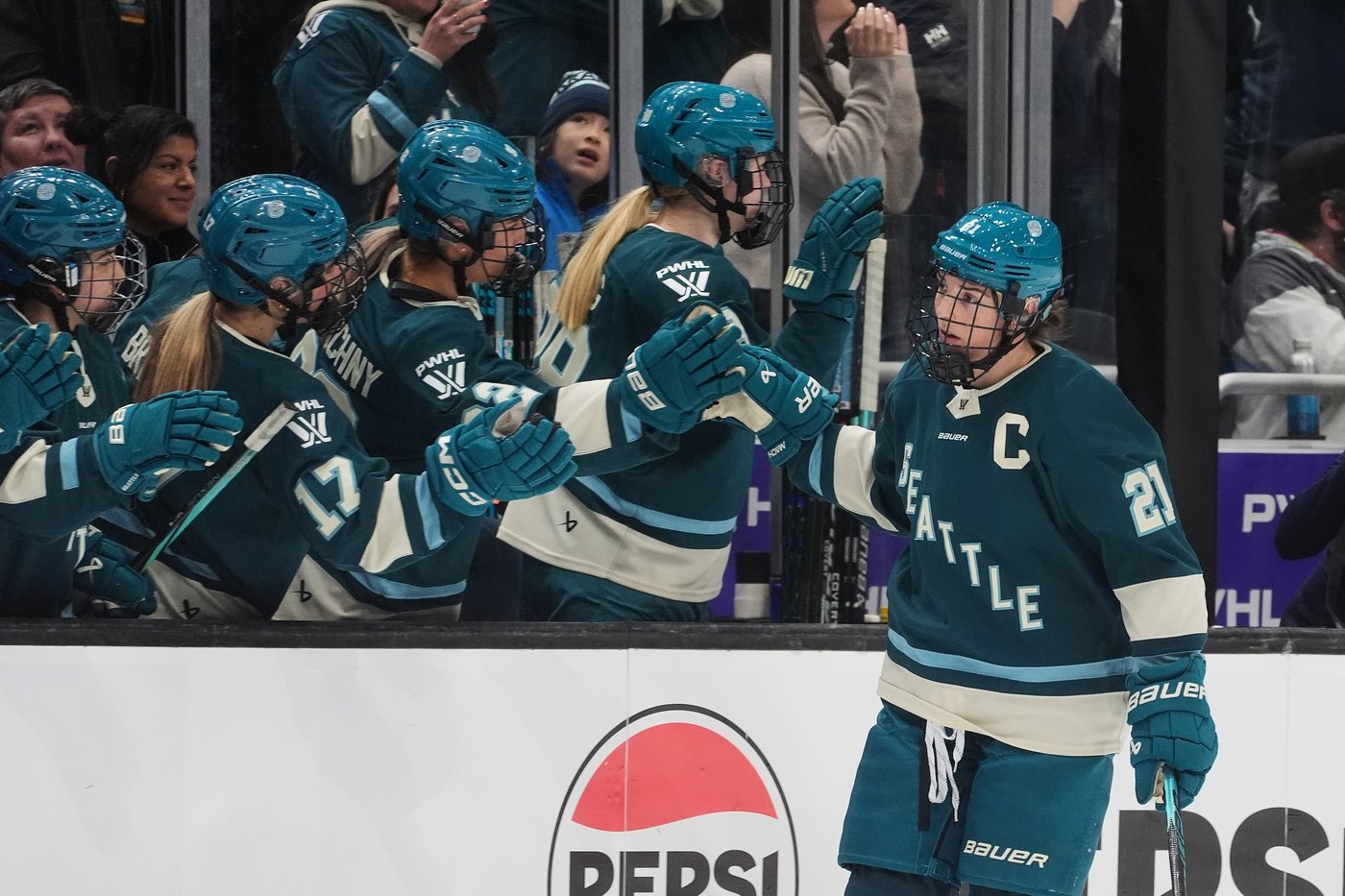 Ottawa beats Seattle 2-0, spoiling return of Torrent captain Hilary Knight