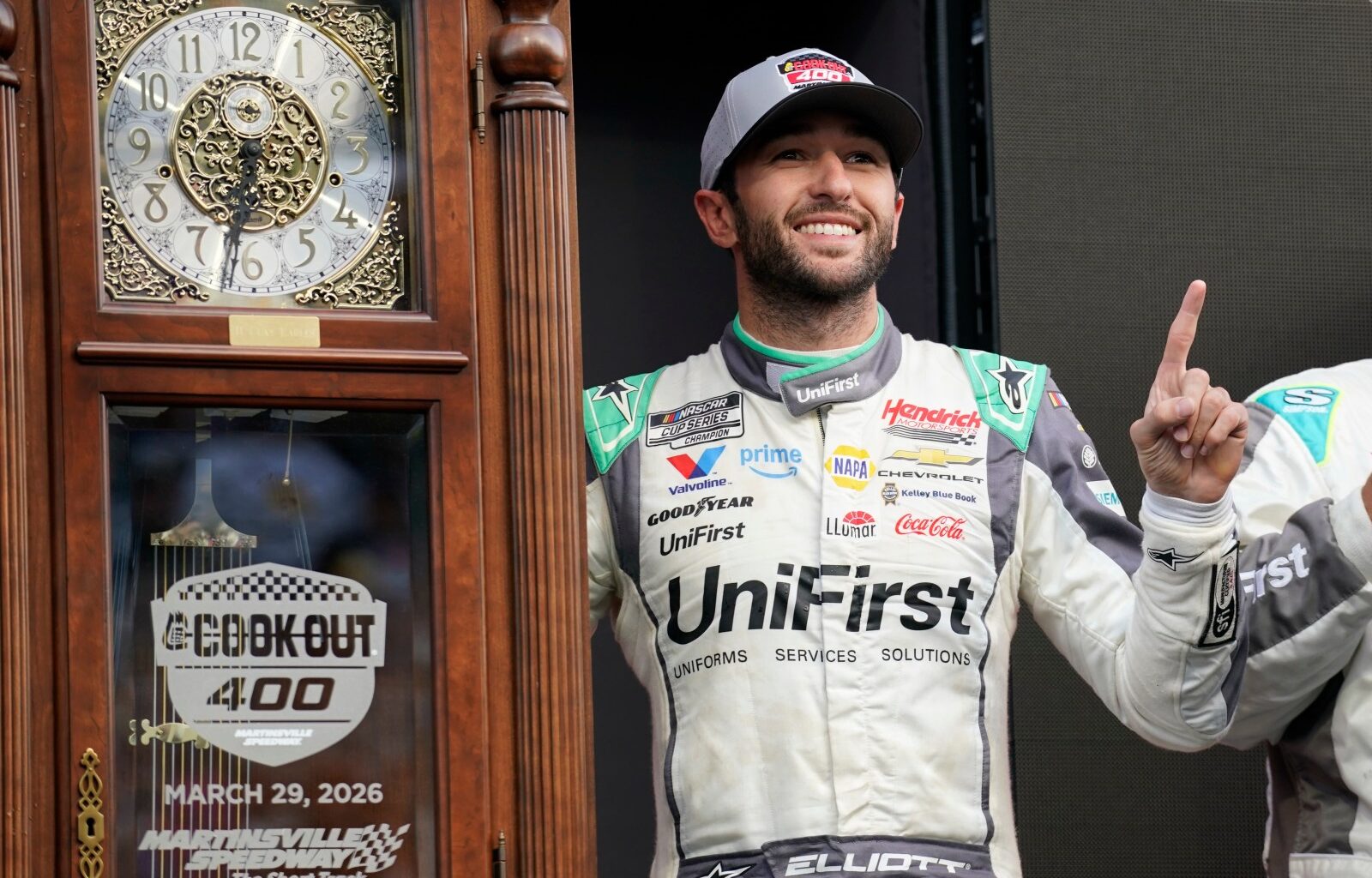 Rick Hendrick and his team made all the right calls in earning first NASCAR victory of the season – Winnipeg Free Press