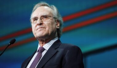 Stephen Lewis, Canadian politician, diplomat and journalist, dead at 88